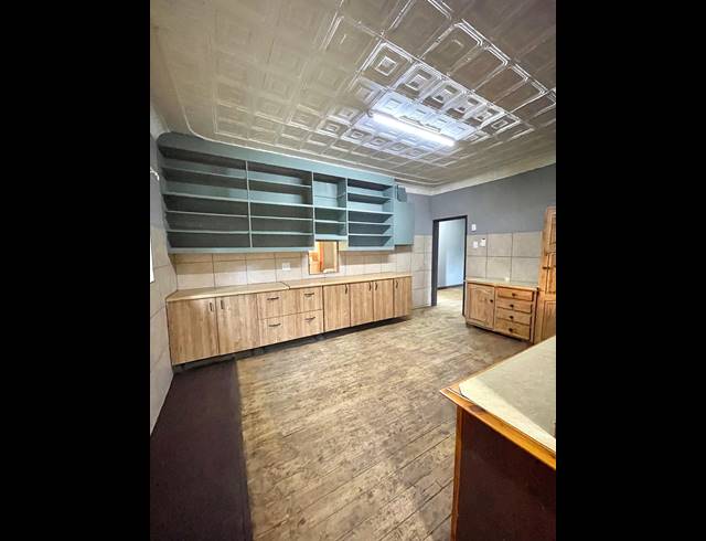 3 BEDROOM FREEHOLD FOR SALE IN UNITAS PARK